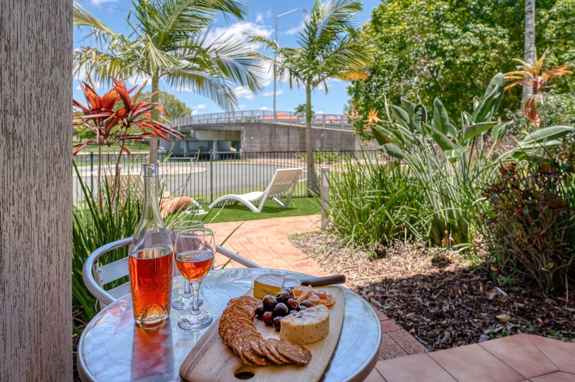 Noosa Sun Motel Noosaville Εξωτερικό φωτογραφία